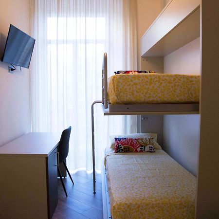 Rooms Garibaldi Neapel Exterior foto