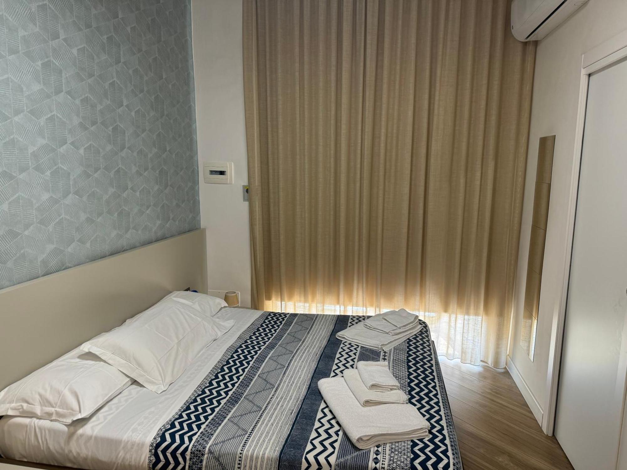 Rooms Garibaldi Neapel Exterior foto