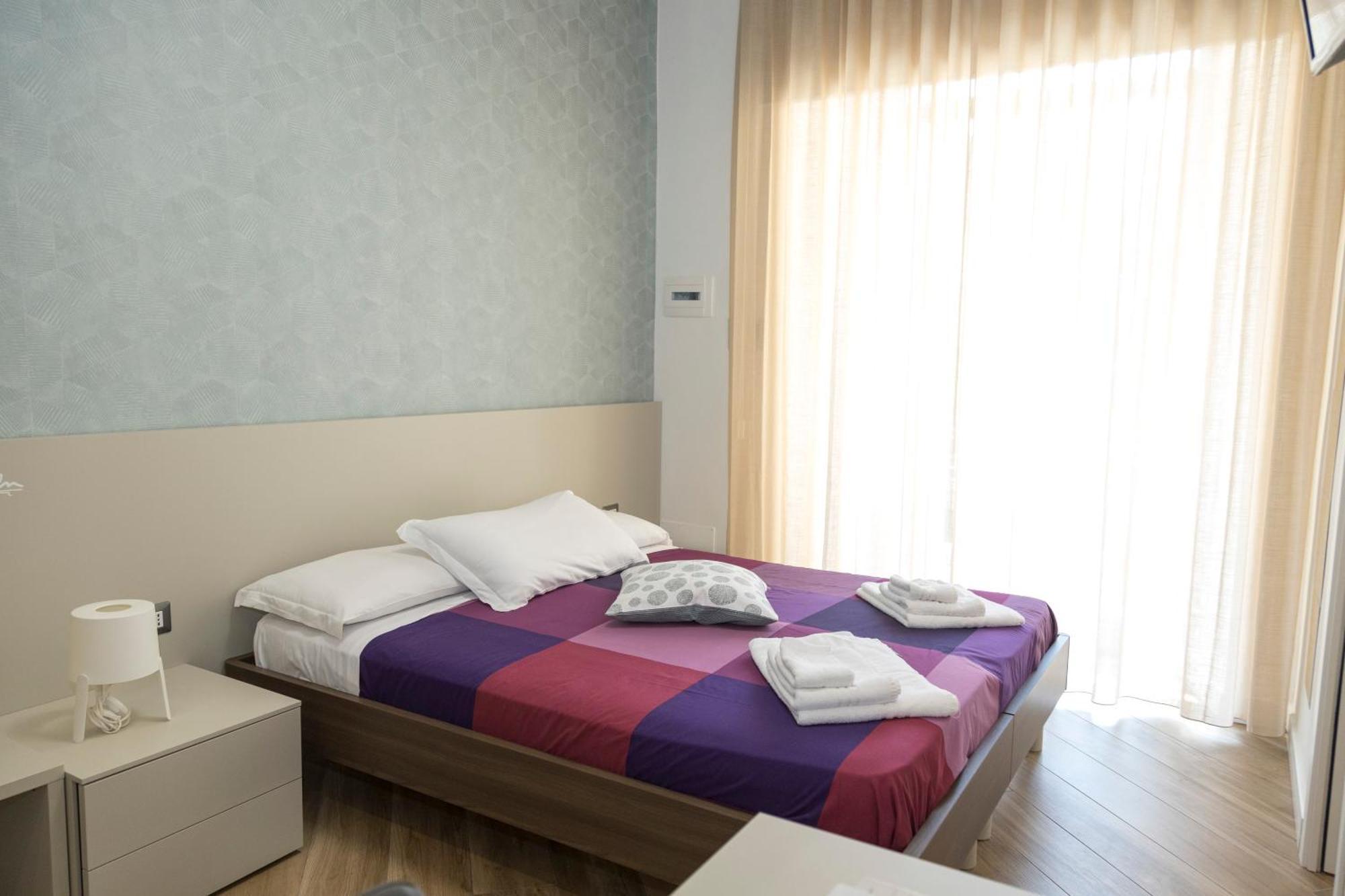 Rooms Garibaldi Neapel Exterior foto