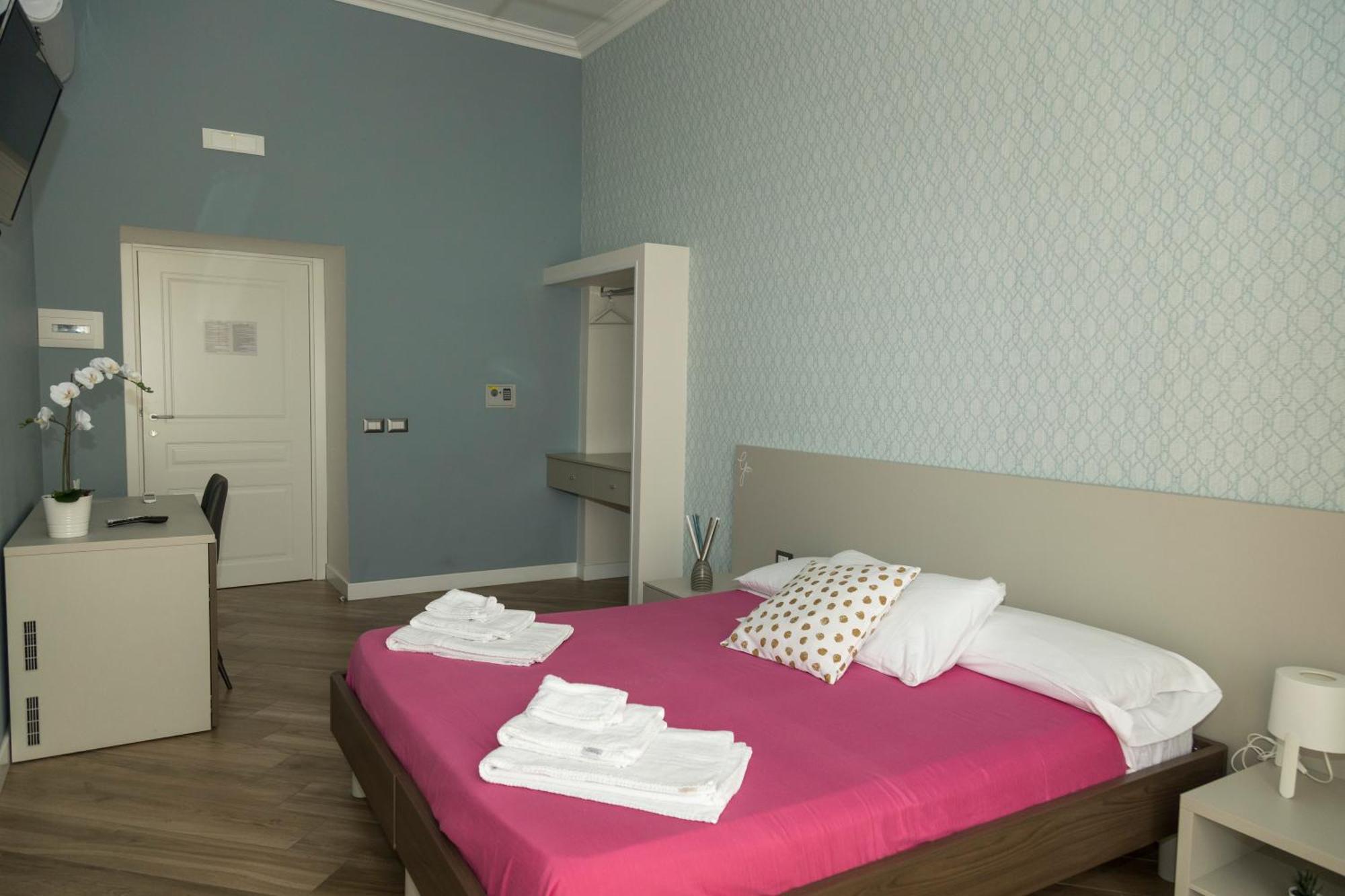 Rooms Garibaldi Neapel Exterior foto